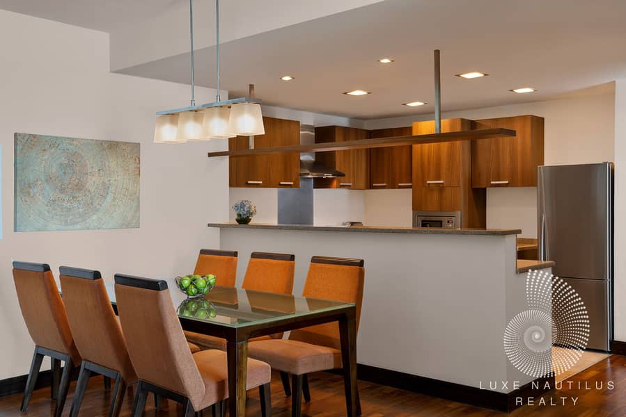2 Deluxe Two Bedroom Apartment_Dining & Kitchen. jpg