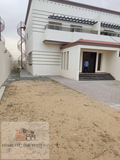 فیلا 4 غرف نوم للايجار في براشي، الشارقة - 1742019497543. jpg