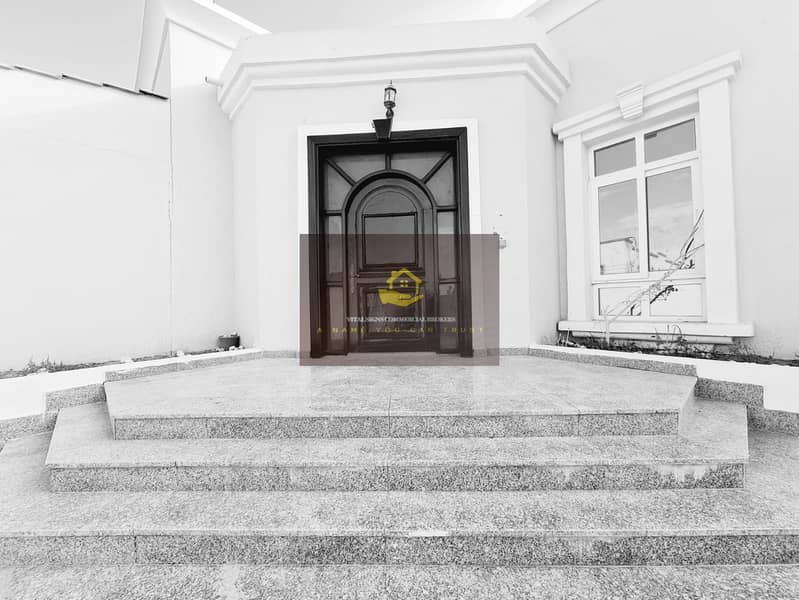 2 7f3eda0d-1198-4df1-b063-5a7a568ef9f7. jpg