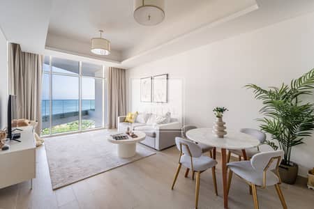 2 Bedroom Hotel Apartment for Sale in Palm Jumeirah, Dubai - Stunning Views | Spacious Living | Prime Location