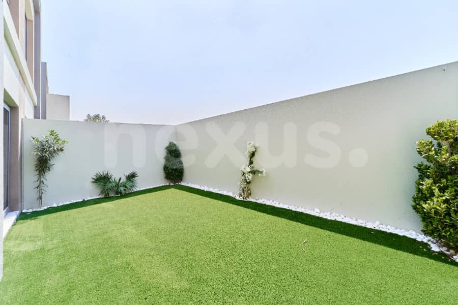 Single Row | Maid Room | Landscaped | Vacant