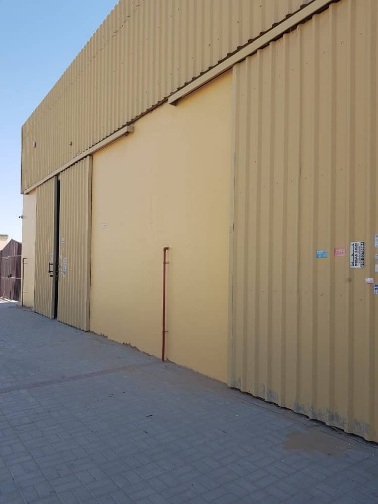 Stranded Size 2200 Sqft Warehouse for Rent in Ajman. Al jurf industrial area 2 33K Call Umer