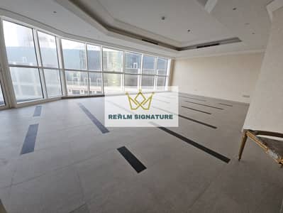 4 Cпальни Апартаменты в аренду в Корниш, Абу-Даби - WhatsApp Image 2025-03-15 at 17.57. 54_1a5107ac. jpg