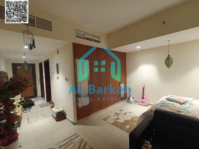 Fully Furnished Studio for Sale in Corniche Residence Towers with Easy Installments Down Payment: AED 230,000