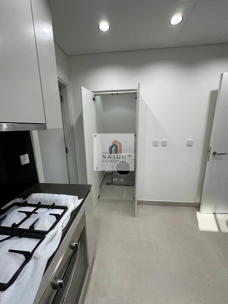 4 Kitchen1. jpeg