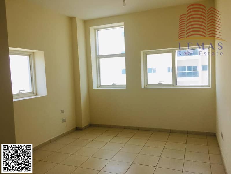 12 b50a31e3-1aed-4cc8-9e7f-3928c773f2b8. jpg