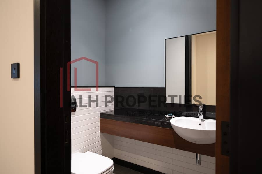 22 Double Tree_1401_3bd Ambassador-13. jpg