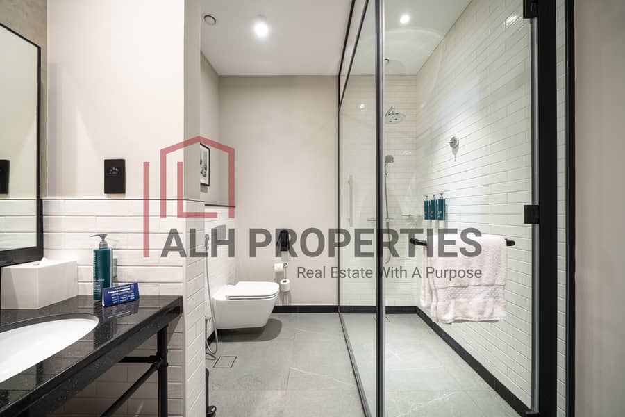 33 Double Tree_1401_3bd Ambassador-32. jpg