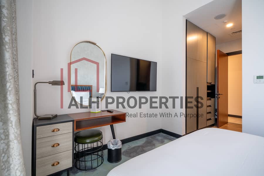 30 Double Tree_1504_3bd burj khalifa-23. jpg