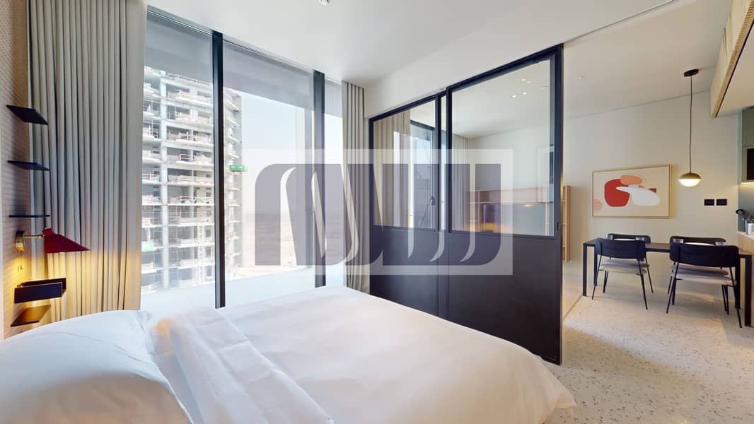 4 UPSIDE-Living-The-Suite-Meydan-Views-09132023_100659. jpg
