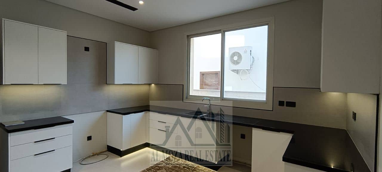 8 ff238b11-7e6d-4920-947c-3316ebad10cf. jpg