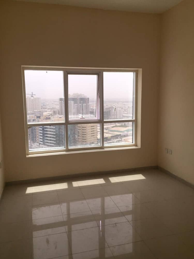 Apartment two bed room and living room for rent in pearl tower , luxurious size .