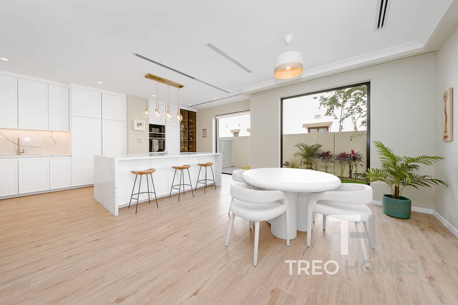 Exclusive | Meticulously Renovated Home Exclusive | Meticulously Renovated Home