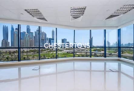 Office for Rent in Jumeirah Lake Towers (JLT), Dubai - Open View | Partitioned | Close Metro Station
