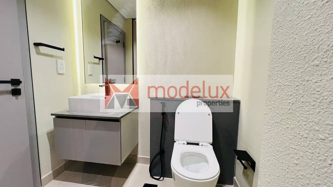 9 toilet. jpeg