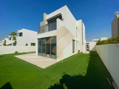 3 Bedroom Villa for Rent in Dubai South, Dubai - Standalone Villa | Large Plot | Upgraded