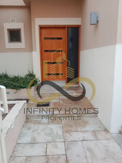 5 Bedroom Villa for Sale in Al Raha Gardens, Abu Dhabi - WhatsApp Image 2025-03-15 at 13.46. 13_40e046ed. jpg