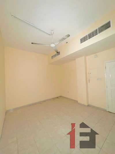 GRAND OFFEAR STUDIO APARTMENT NO DEPOSIT CENTERAL AC OUT SIDE FREE PARKING NEAT AND CLEAN FAMILY BULDING NEAR TO CORNISH PRICE ONLY FOR 13999