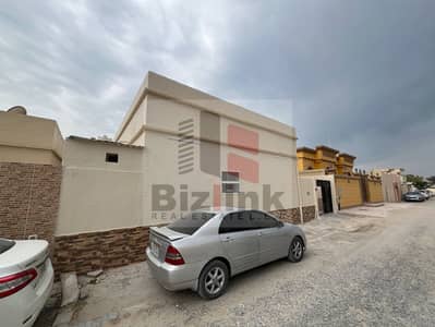 Charming House for Rent in Al Sabkha, Sharjah  Spacious 3 Bedrooms at an Attractive Price!