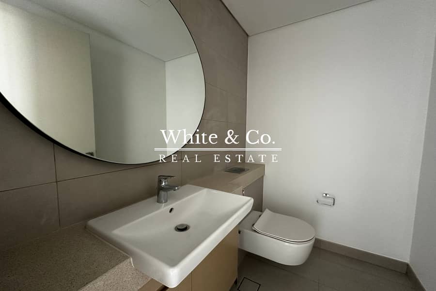 Exclusive | Landscaped | Great Location - Image 9