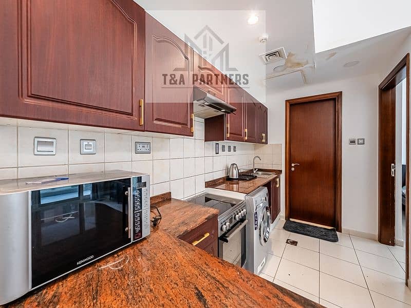 6 7RV00355-HDR. jpg