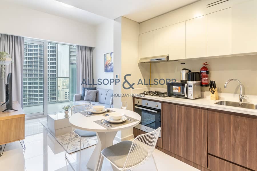5 Dining Area