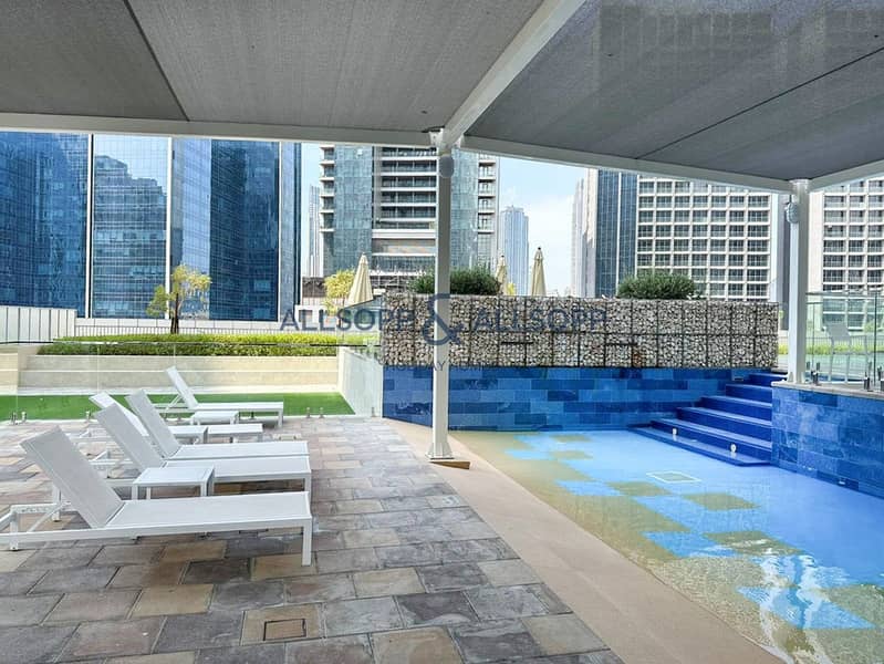 14 Swimming Pool Area