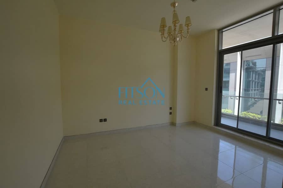 6 4d34fee4-665a-4759-b2bc-385a9fefe98e. jpg