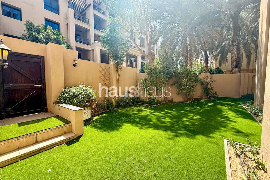 Rare Garden Apartment | Fully Upgraded | Vacant