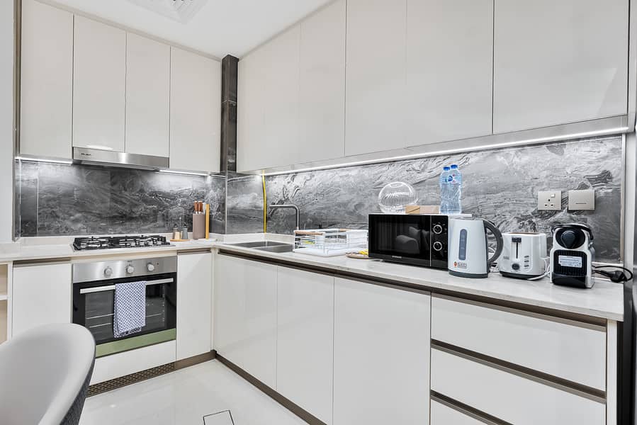 10 Kitchen (1). jpeg