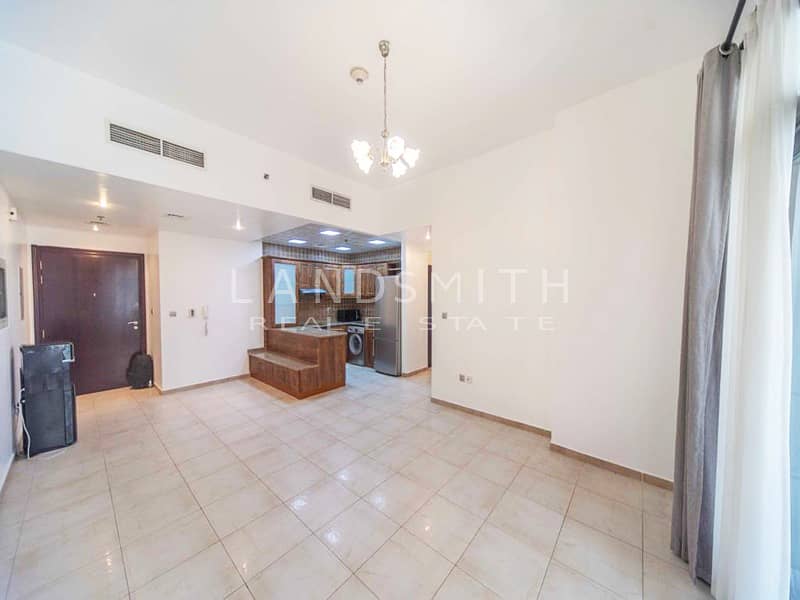 Living area p1. jpg