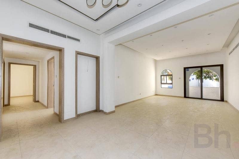 Main Road Commercial Villa For Rent Jumeirah