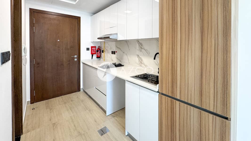 3 AZCO REAL ESTATE-7. jpg