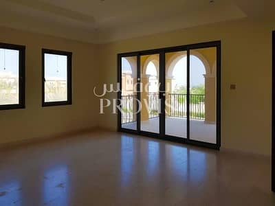 A marvelous villa awaits you to call it home! A marvelous villa awaits you to call it home!