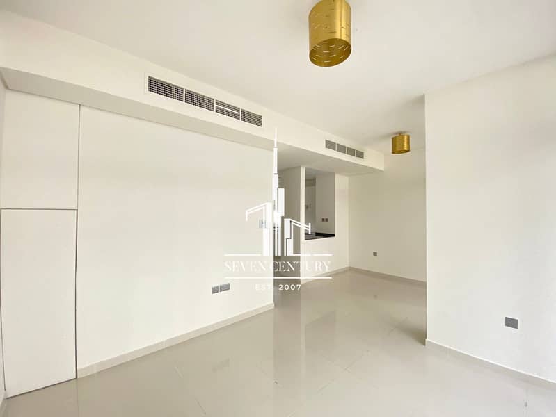 10 Basswood_Villa117__14. jpg