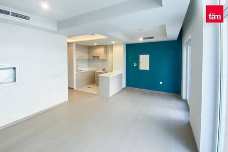 Spacious 3 BR Villa | Gated Community | Vacant