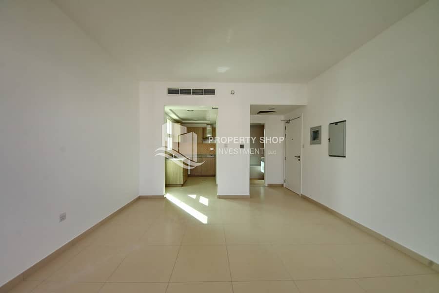 3 studio-abu-dhabi-al-ghadeer-terrace-apartment-dining-area. JPG