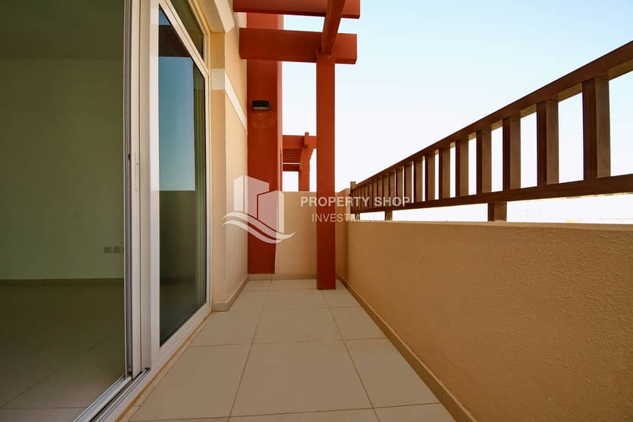 5 studio-abu-dhabi-al-ghadeer-terrace-apartment-balcony. JPG