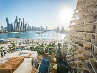 2 Bedroom Apartment for Rent in Palm Jumeirah, Dubai - High Floor | Rare Layout | Sea View