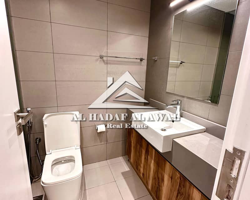 7 04df15af-9500-4f8c-9eb2-ac170863b3da. jpg