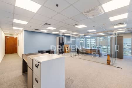 Office for Rent in Business Bay, Dubai - Office Fitted and Fully Furnished | Vacant