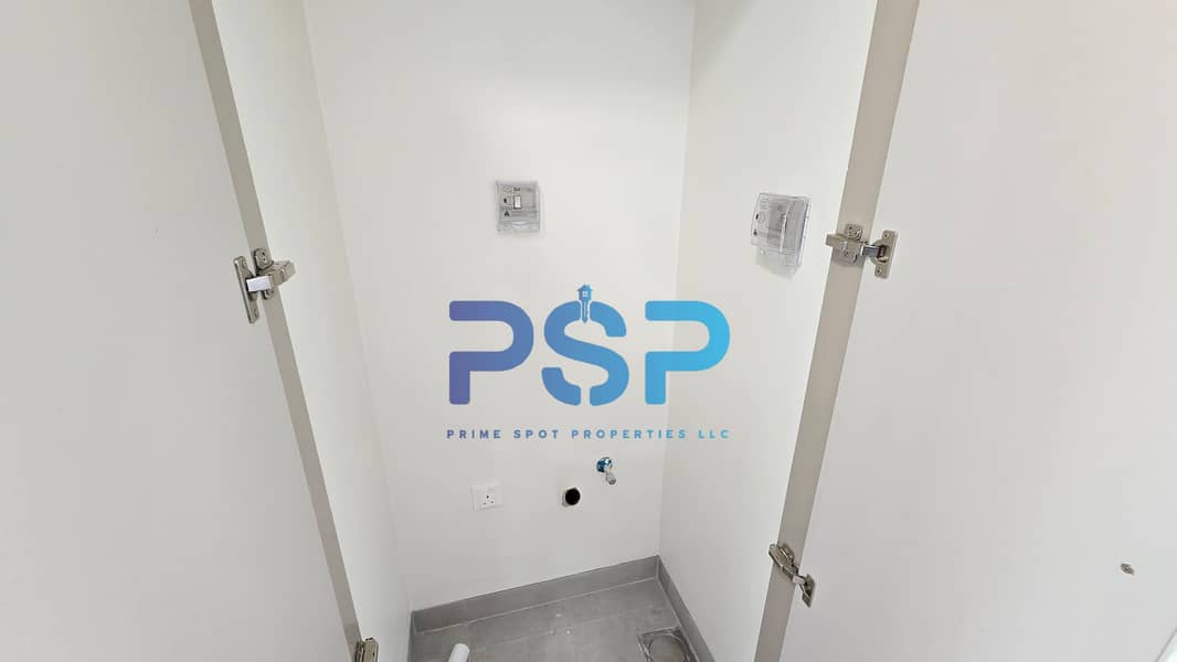 10 laundry room 1. jpg