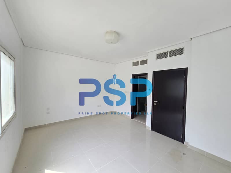 9 Master room 1. jpg