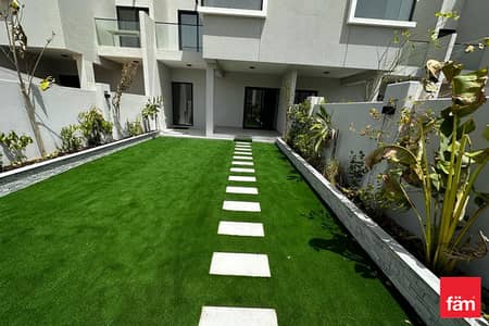 3 Bedroom Townhouse for Rent in Dubailand, Dubai - Facing Park | Ready to Move | Landscaped Garden