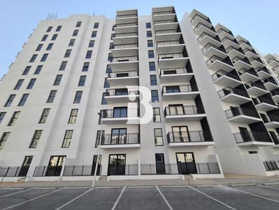 3 Bedroom Apartment for Sale in Yas Island, Abu Dhabi - Tenanted | Spacious | High Flr. Canal View Apt.