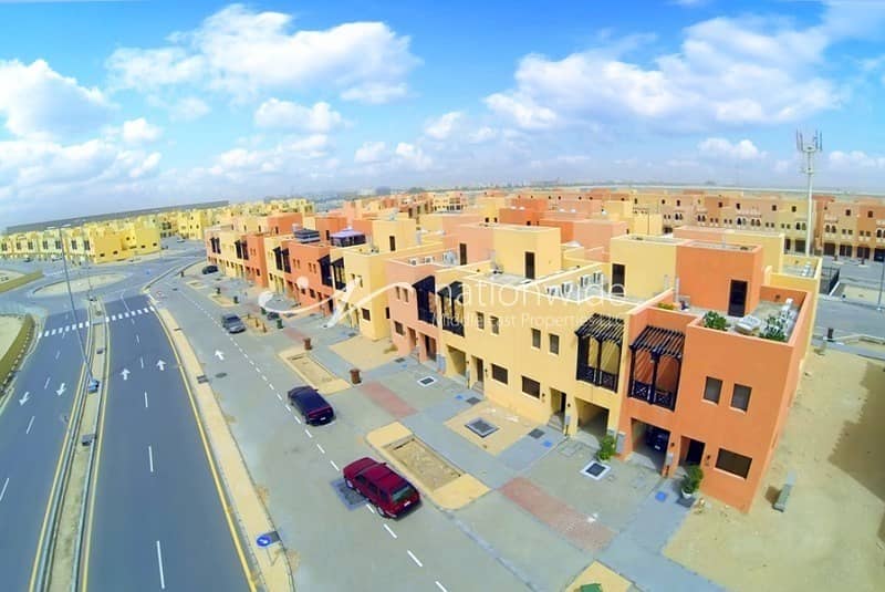 Hottest Deal on A Dream Location w/ Rent Refund Hottest Deal on A Dream Location w/ Rent Refund