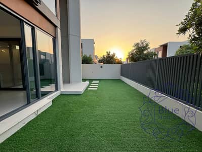 PARK FACING,   POOL VIEW, PRIME LOCATION,  3 BEDROOM + MAIDS | PHASE
