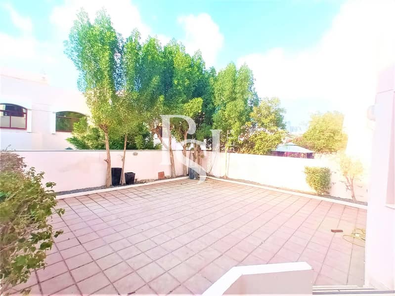10 backyard. jpg