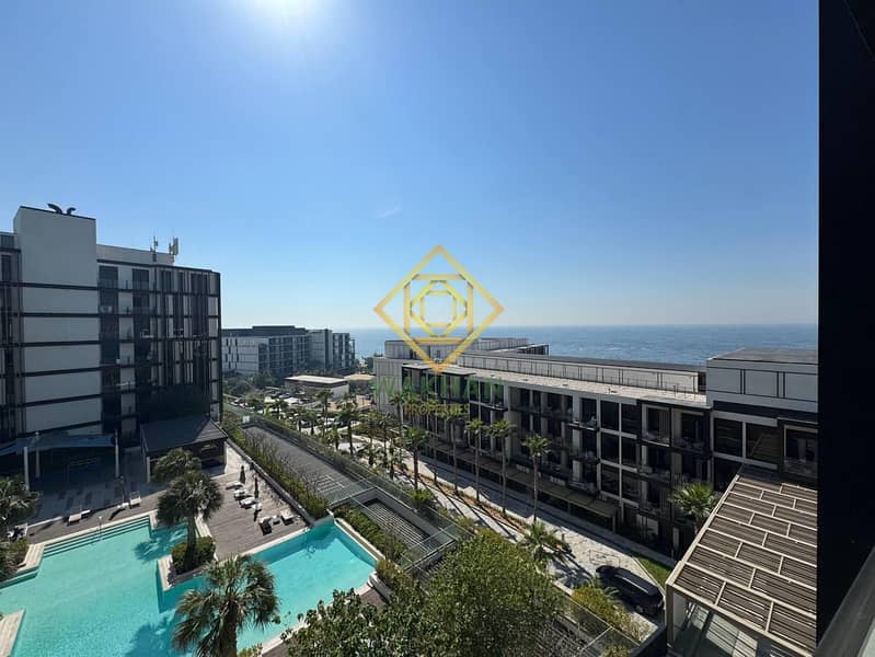 Pool/Sea View | Ready to move | Luxurious Pool/Sea View | Ready to move | Luxurious