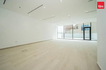 Office for Rent in Arjan, Dubai - Fully Equipped Office | On-Site Gym | Grade A